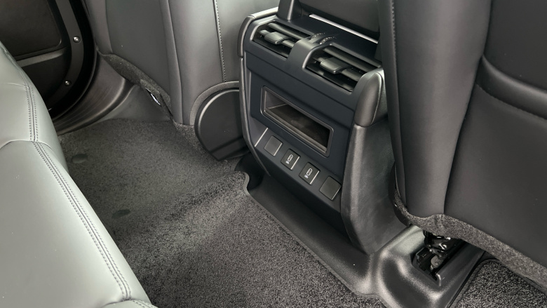 Land Rover Defender 3.0 D250 X-Dynamic SE 110 5dr Auto Diesel Estate